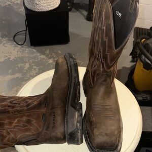 Ariat Men's Distressed Brown Western Boots